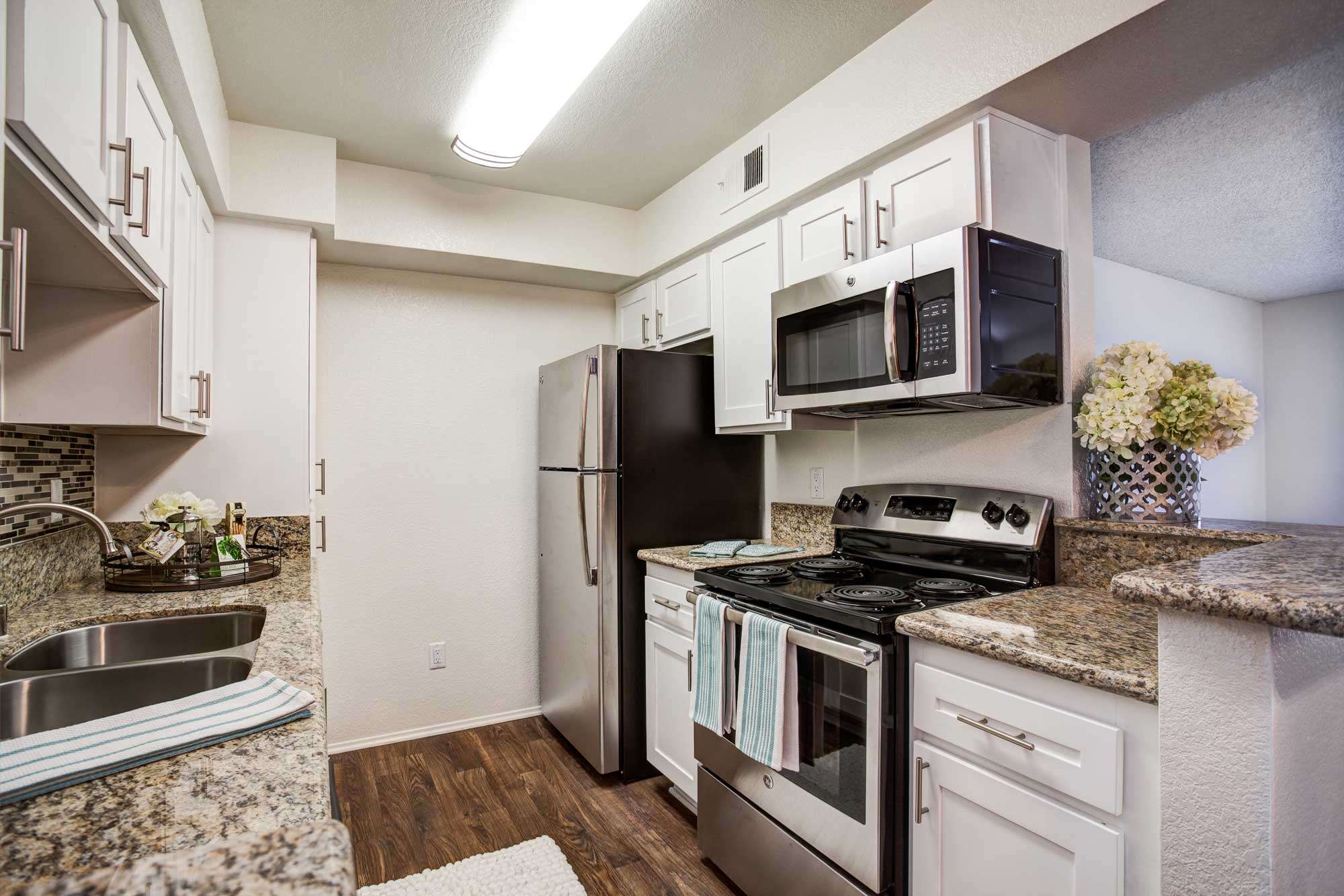 Apartment interior features at Waterstone